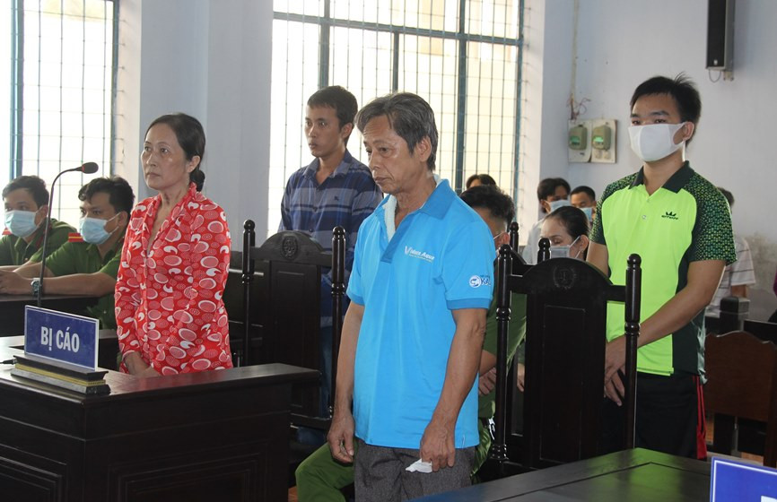 Các bị cáo tại phiên tòa sơ thẩm.