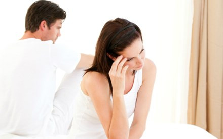 Chấp nhận cho vợ sinh con với ân nhân vì tôi bất lực?
