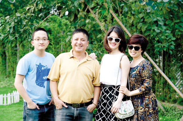 Chí Trung – Ngọc Huyền và hai con trên đất Mỹ (ảnh gia đình cung cấp).