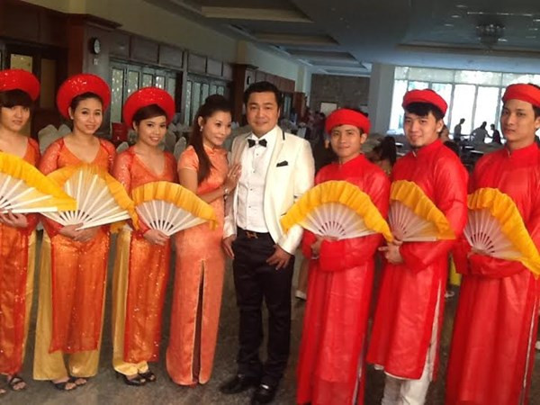 Lý Hùng - Diễm Hương và nụ hôn đầu đời trong 