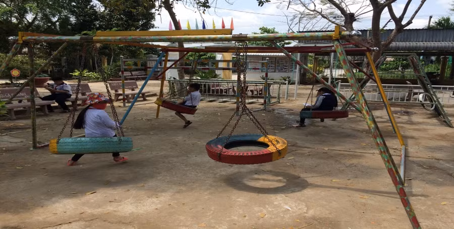 Những khu vui chơi đầy màu sắc.