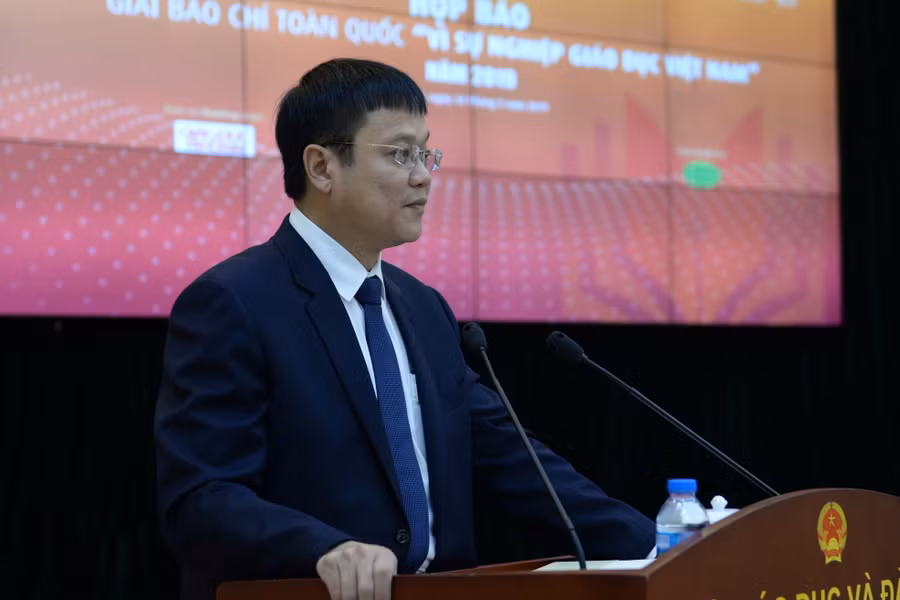 Thứ trưởng Bộ GD&ĐT Lê Hải An. Thứ trưởng Bộ GD&ĐT Lê Hải An.