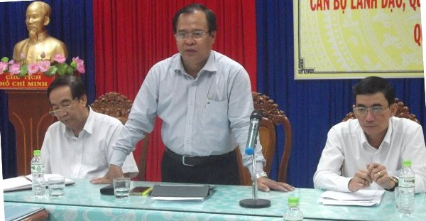 Giám đốc Sở GD& ĐT Cà Mau Nguyễn Minh Luân phát biểu tại buổi họp mặt