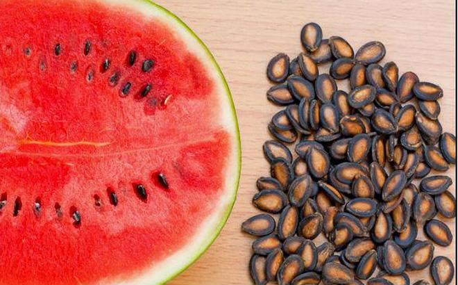 Biết được những tác dụng tuyệt vời này của hạt dưa hấu, bạn sẽ không bao giờ vứt đi khi ăn ảnh 3
