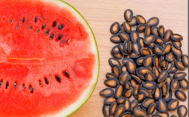 Biết được những tác dụng tuyệt vời này của hạt dưa hấu, bạn sẽ không bao giờ vứt đi khi ăn ảnh 3