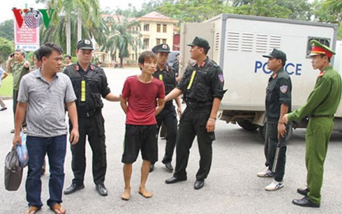 Việc bắt nghi can Đặng Văn Hùng từ chiếc bật lửa là không chính xác