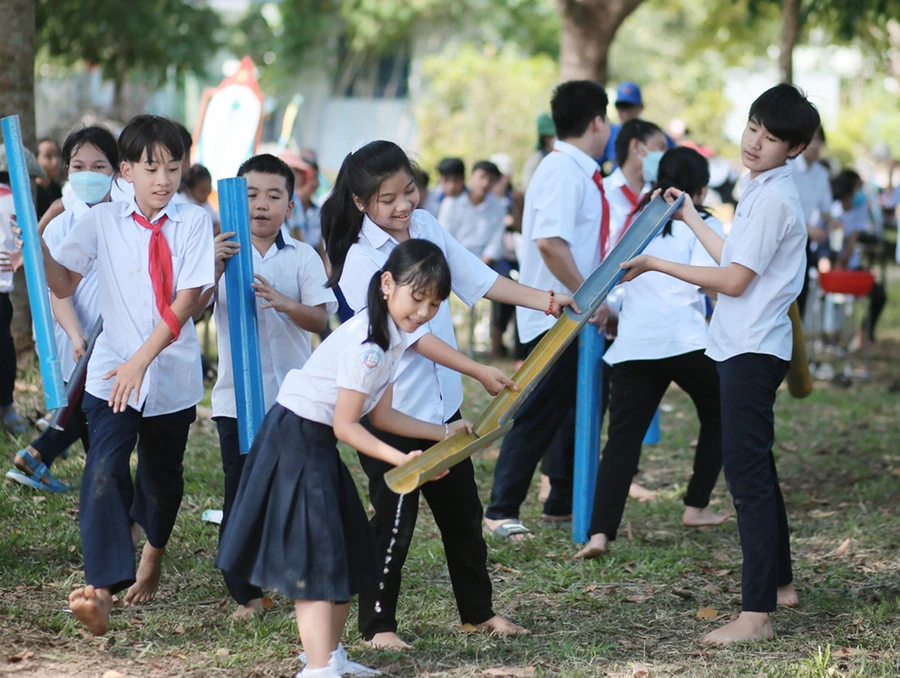 Học sinh huyện Hiệp Đức (Quảng Nam) tham gia trải nghiệm kỹ năng sống do ngành Giáo dục và huyện Đoàn tổ chức. Ảnh minh họa