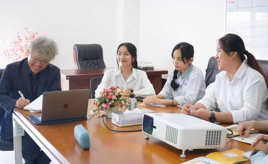 Lớp học trước xuất cảnh tại Trường ĐH Đông Á dành cho sinh viên đỗ phỏng vấn chương trình Internship tại Nhật Bản. Ảnh: NTCC