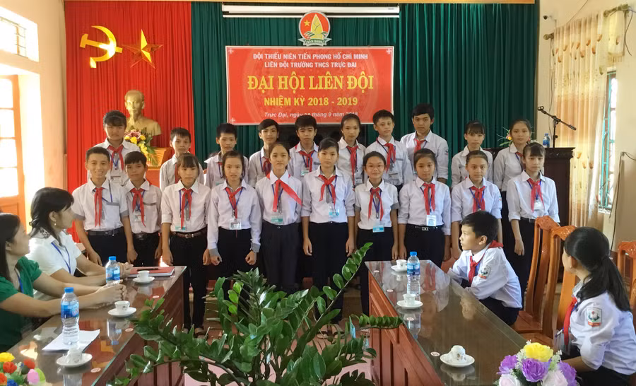 Sinh hoạt Đội tại Trường THCS Trực Đại. Ảnh: NT