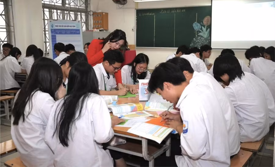Một lớp học của Trường THPT Hoàng Cầu (Đống Đa, Hà Nội). Ảnh: NTCC