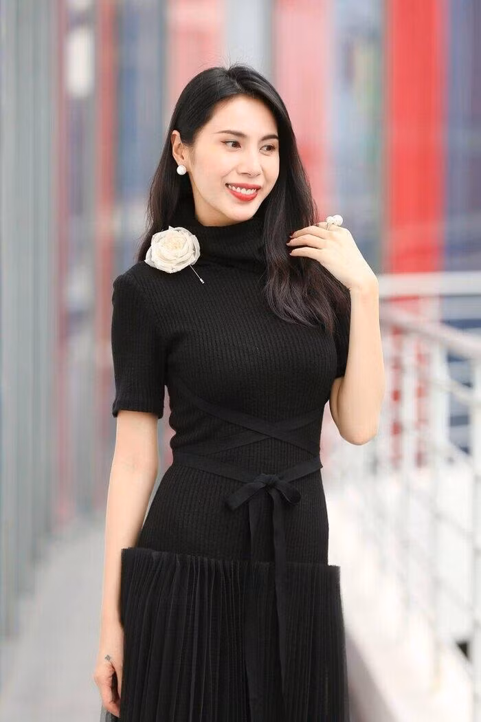 Thủy Tiên cũng lên tiếng đính chính thông tin trên trang cá nhân của mình.