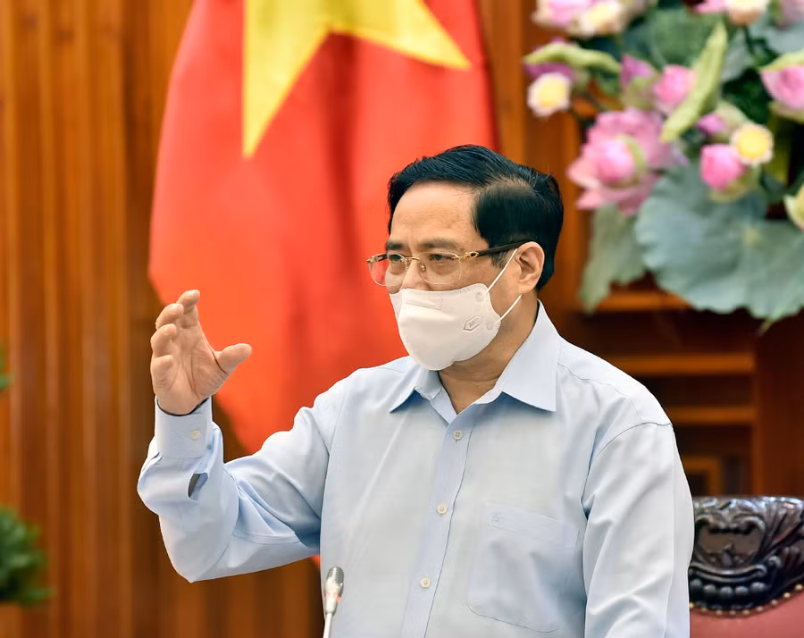 Thủ tướng Phạm Minh Chính phát biểu kết luận cuộc làm việc với Bộ Y tế sáng 15/5. - Ảnh: VGP