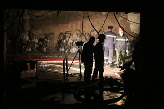 Vụ cháy khu đô thị Xa La thiêu rụi 200 xe máy, 1 ôtô