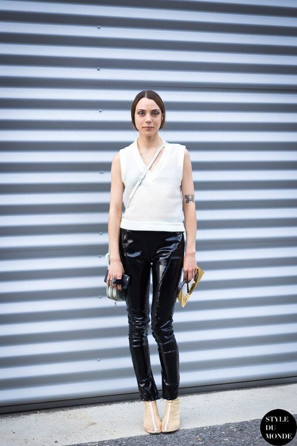 6 bí kíp mặc đồ giúp bạn trẻ hơn tuổi thật ảnh 14