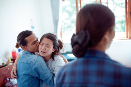 Bộ ảnh chồng gồng mình, cắn răng Bo anh chong gong minh, can rang