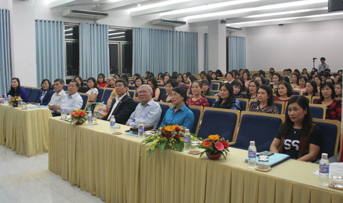 Quang cảnh buổi tọa đàm