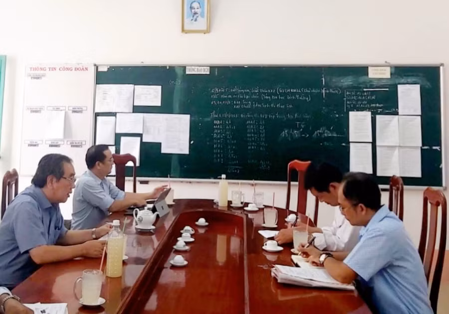 Sở GD&amp;ĐT An Giang kiểm tra công tác chuẩn bị Kỳ thi tuyển sinh vào lớp 10 một số đơn vị trường học trong tỉnh.