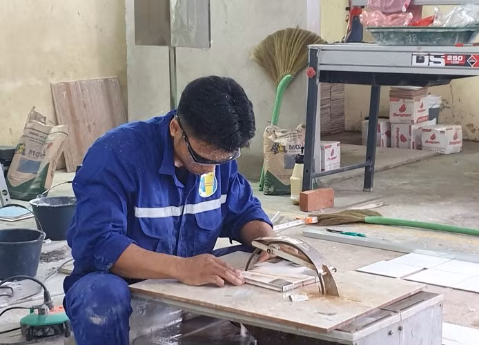 Người lao động cần được trang bị nhiều kỹ năng mới để thích ứng với công việc luôn thay đổi.