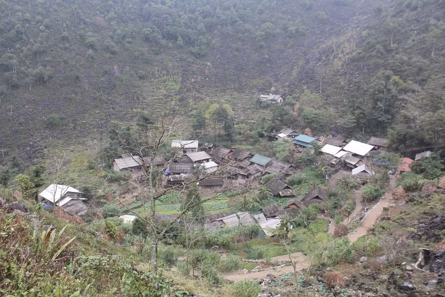 Một góc bản Đề Lảng, xã Giàng Chu Phìn có nhiều hộ nghèo.