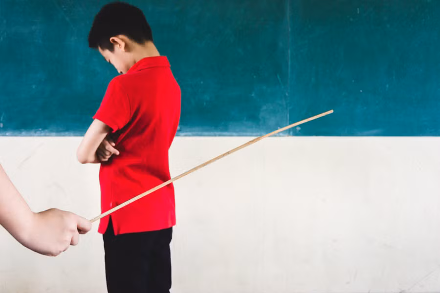 GV Trung Quốc gặp khó khăn trong việc lựa chọn hình phạt cho HS