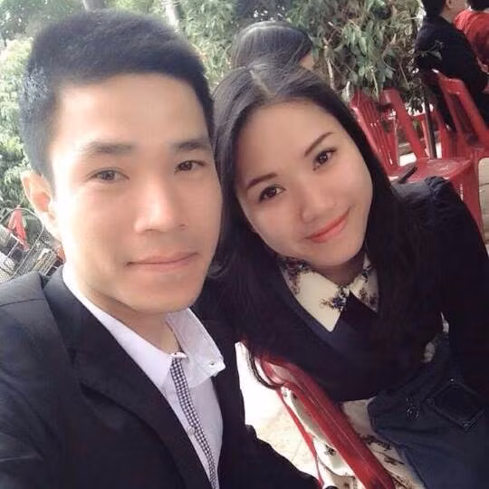  Anh trai Thùy Chi tên là Trần Hải Ninh. Anh chàng sở hữu gương mặt khá điển trai, nam tính với form người khỏe khoắn, phong cách trẻ trung, năng động. 
