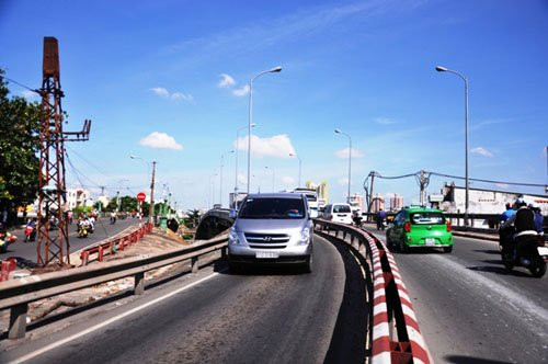 TP HCM: “Khai tử” cây cầu gần trăm tuổi, người dân tiếc nuối ảnh 8 TP HCM: “Khai tử” cây cầu gần trăm tuổi, người dân tiếc nuối ảnh 8