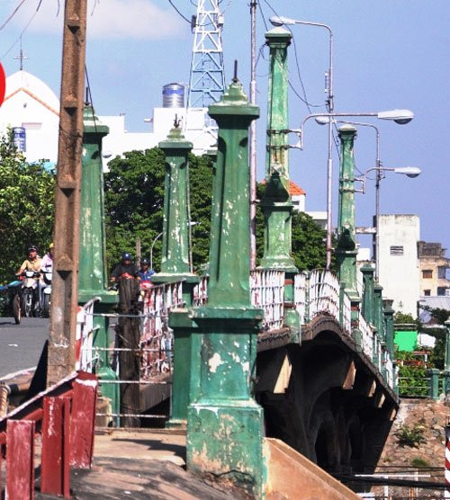 TP HCM: “Khai tử” cây cầu gần trăm tuổi, người dân tiếc nuối ảnh 9 TP HCM: “Khai tử” cây cầu gần trăm tuổi, người dân tiếc nuối ảnh 9