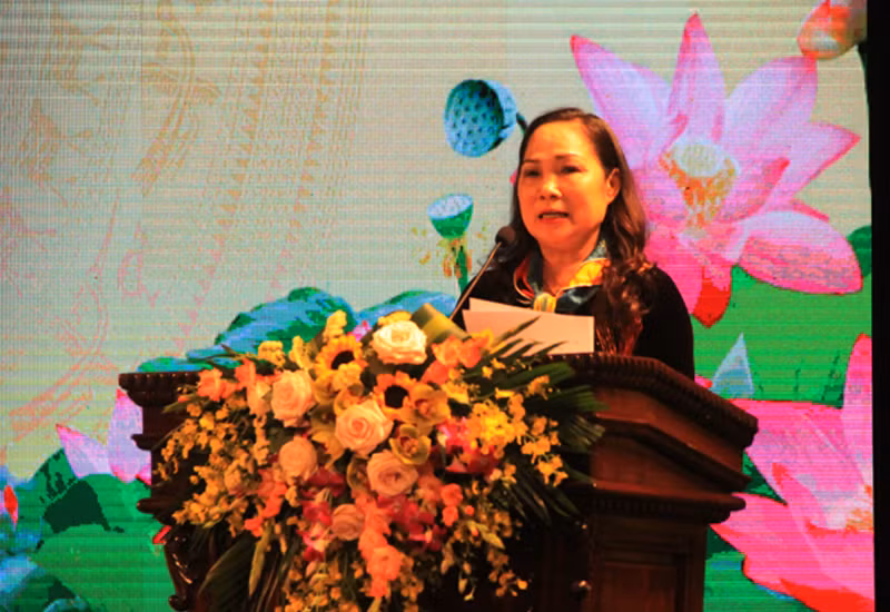 Sân khấu bị thương mại hóa và lạc điệu?