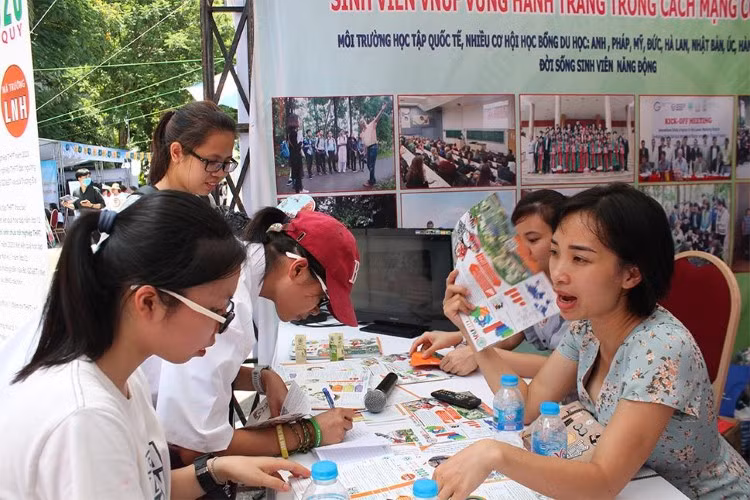 Ngày hội Tư vấn tuyển sinh, hướng nghiệp 2020.