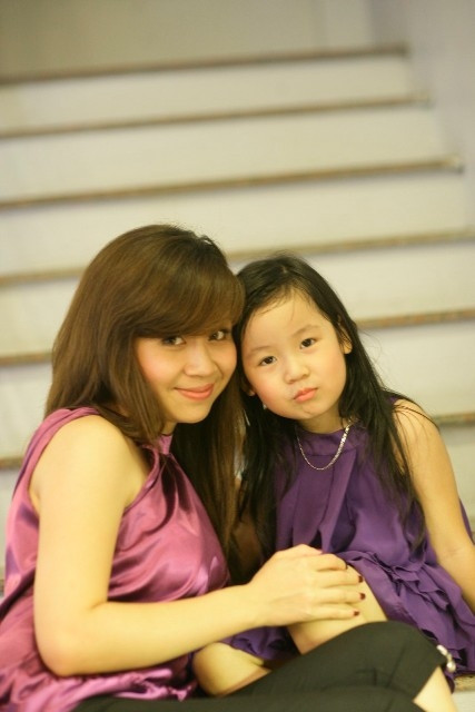 Gia đình nhỏ hạnh phúc của nữ giám khảo xinh đẹp Lưu Thiên Hương Gia đình nhỏ hạnh phúc của nữ giám khảo xinh đẹp Lưu Thiên Hương 8