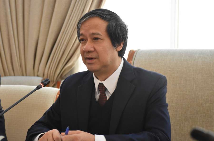 Bộ trưởng Nguyễn Kim Sơn phát biểu tại buổi làm việc. Bộ trưởng Nguyễn Kim Sơn phát biểu tại buổi làm việc.