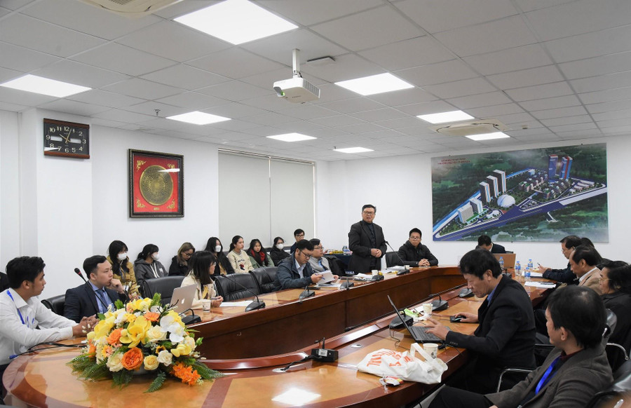 Các đại biểu dự phiên thảo luận chuyên đề Kinh tế tuần hoàn.