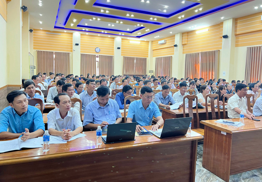 Các đại biểu tham dự tập huấn. Các đại biểu tham dự tập huấn.