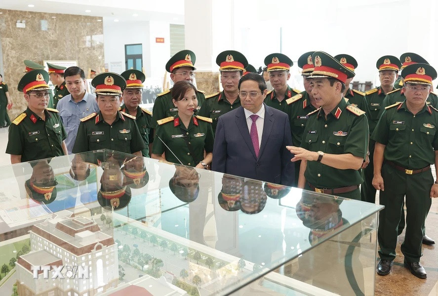 Thủ tướng Phạm Minh Chính thăm và làm việc với Binh đoàn 12. (Ảnh: Dương Giang/TTXVN) Thủ tướng Phạm Minh Chính thăm và làm việc với Binh đoàn 12. (Ảnh: Dương Giang/TTXVN)