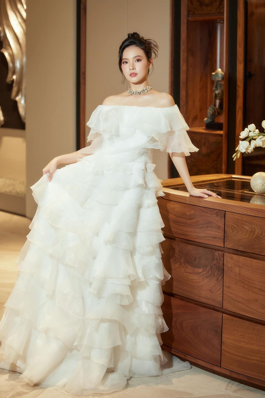 Midu được cho là sắp tổ chức lễ cưới với doanh nhân Minh Đạt – con trai tổng giám đốc công ty nhựa Duy Tân. Midu được cho là sắp tổ chức lễ cưới với doanh nhân Minh Đạt – con trai tổng giám đốc công ty nhựa Duy Tân.