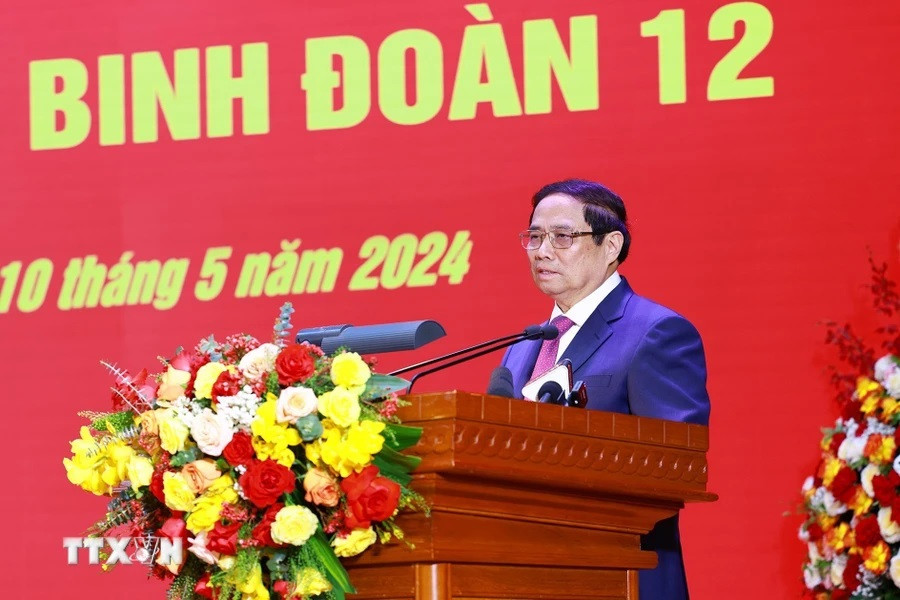 Thủ tướng Phạm Minh Chính phát biểu, chúc mừng cán bộ, chiến sỹ Binh đoàn 12. (Ảnh: Dương Giang) Thủ tướng Phạm Minh Chính phát biểu, chúc mừng cán bộ, chiến sỹ Binh đoàn 12. (Ảnh: Dương Giang)