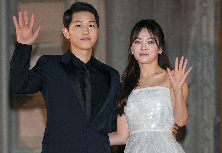 Dân tình soi động thái Song Hye Kyo trước tin Song Joong Ki có bạn gái