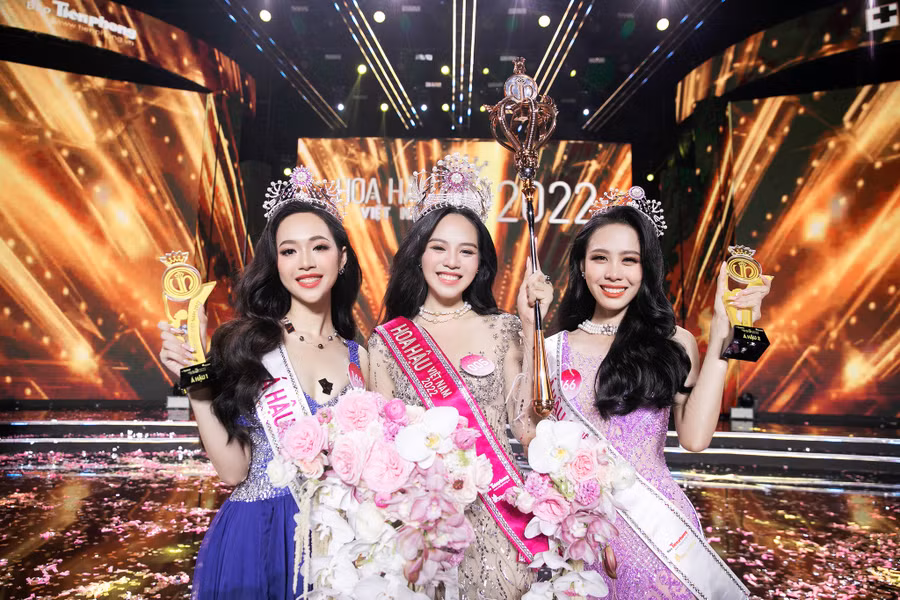 Huỳnh Thị Thanh Thủy chính thức trở thành Hoa hậu Việt Nam 2022.