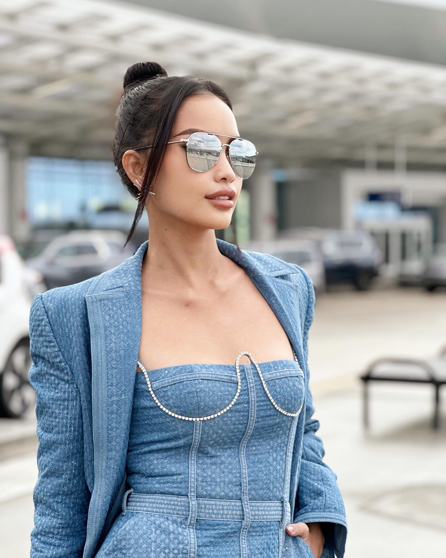 Ngọc Châu thả dáng tại Mỹ trước khi bước vào Hoa hậu Hoàn vũ 2022.