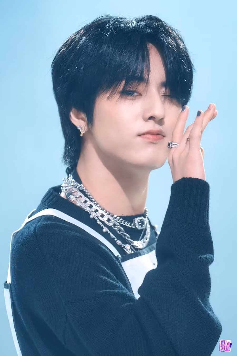 Jaehyuk (TREASURE) vị trí số 3: Jaehyuk là ca sĩ kiêm rapper của TREASURE, đã nhận được 26.814 phiếu bầu trong cuộc bình chọn!