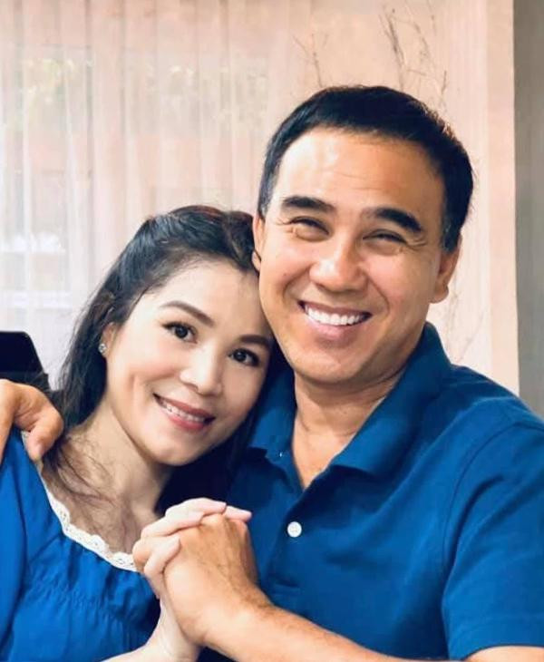 Vợ chồng Dạ Thảo - Quyền Linh. Vợ chồng Dạ Thảo - Quyền Linh.