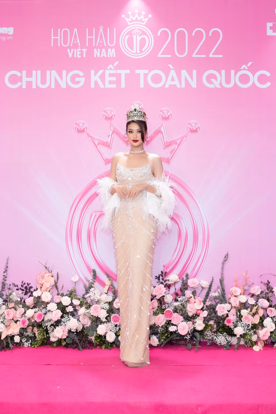 Thần thái kiêu sa của Hoa hậu Đoàn Thiên Ân.