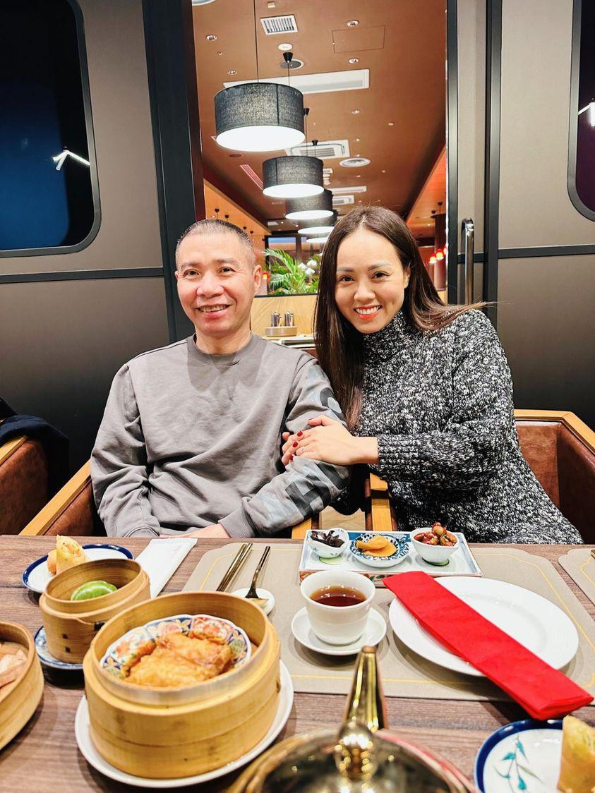 NSND nghệ sĩ Công Lý và bà xã Ngọc Hà. NSND nghệ sĩ Công Lý và bà xã Ngọc Hà.