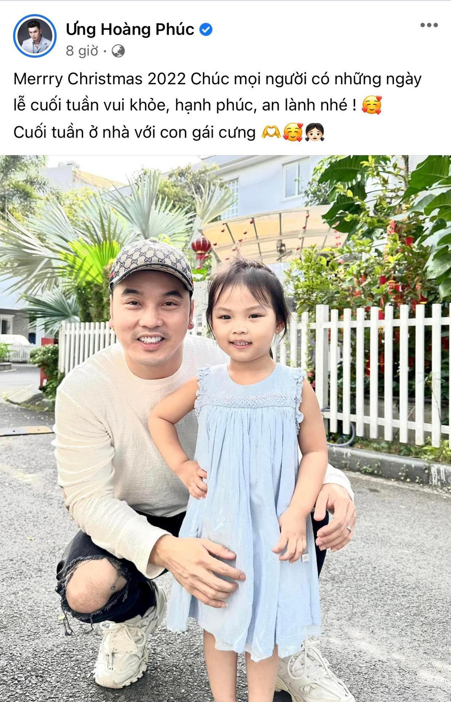 Nam ca sĩ Ưng Hoàng Phúc chúc mọi người có những ngày lễ cuối tuần vui khỏe, hạnh phúc, an lành.