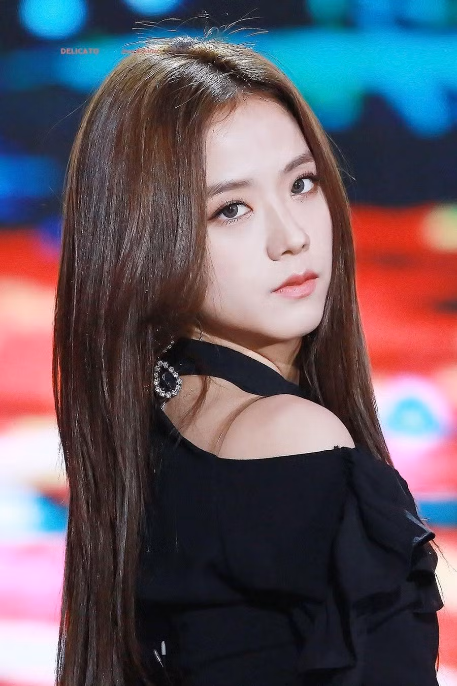 Jisoo (BLACKPINK) vị trí số 1.