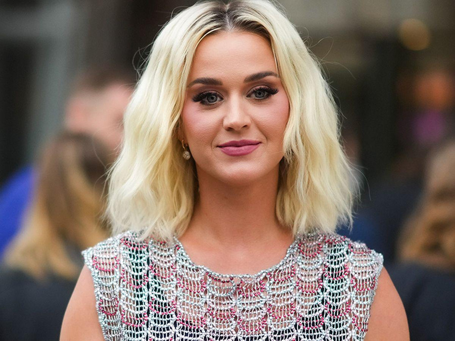 Katy Perry: Ngôi sao nhạc pop mắc chứng OCD và nói rằng cô ấy đánh răng 4-6 lần một ngày. Katy Perry: Ngôi sao nhạc pop mắc chứng OCD và nói rằng cô ấy đánh răng 4-6 lần một ngày.