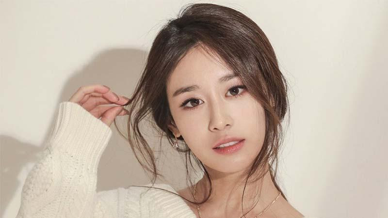 Jiyeon (T-ARA) vị trí số 7. Jiyeon (T-ARA) vị trí số 7.