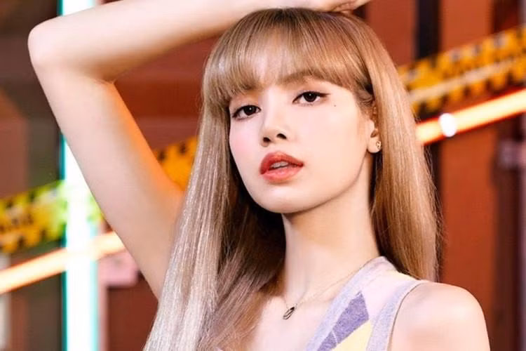 Lisa (BLACKPINK) vị trí số 2.