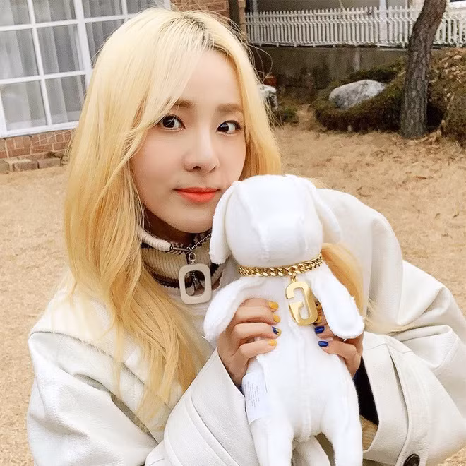 Song Hye Kyo, Park Shin Hye tiet lo bi quyet co mai toc dep tai nha hinh anh 10 Bi_quyet_cham_soc_toc_sao_Han_7.jpg