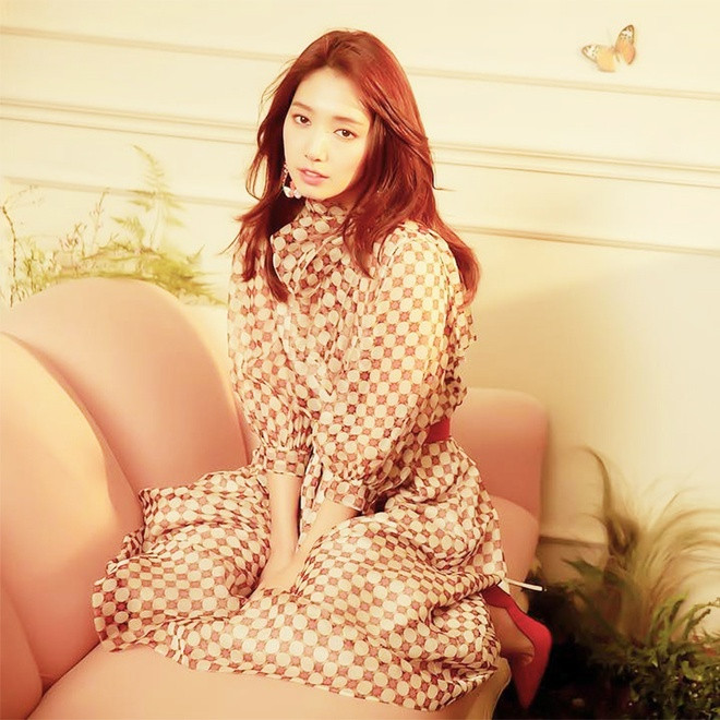 Song Hye Kyo, Park Shin Hye tiet lo bi quyet co mai toc dep tai nha hinh anh 11 Bi_quyet_cham_soc_toc_sao_Han_10.jpg